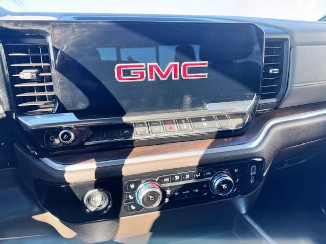 used 2022 GMC Sierra 1500 car, priced at $44,900