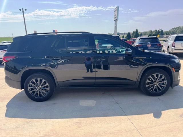 used 2022 Chevrolet Traverse car, priced at $26,900