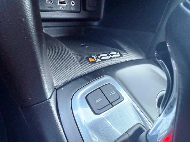 used 2019 Chevrolet Equinox car, priced at $23,900