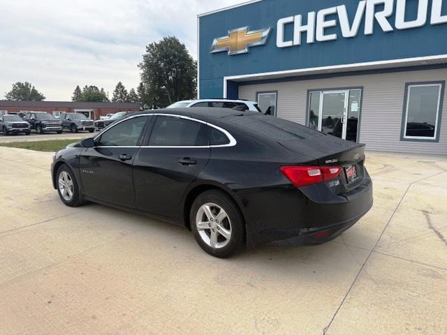used 2021 Chevrolet Malibu car, priced at $18,900