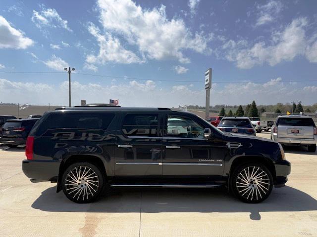 used 2011 Cadillac Escalade ESV car, priced at $14,900