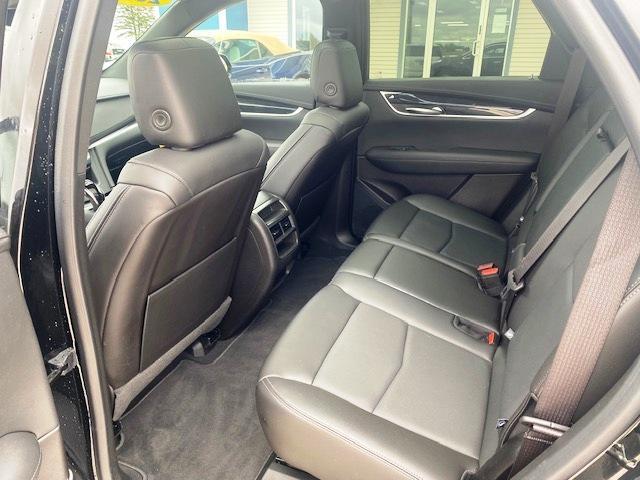 used 2022 Cadillac XT5 car, priced at $39,900