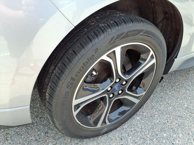 used 2022 Ford Edge car, priced at $34,995