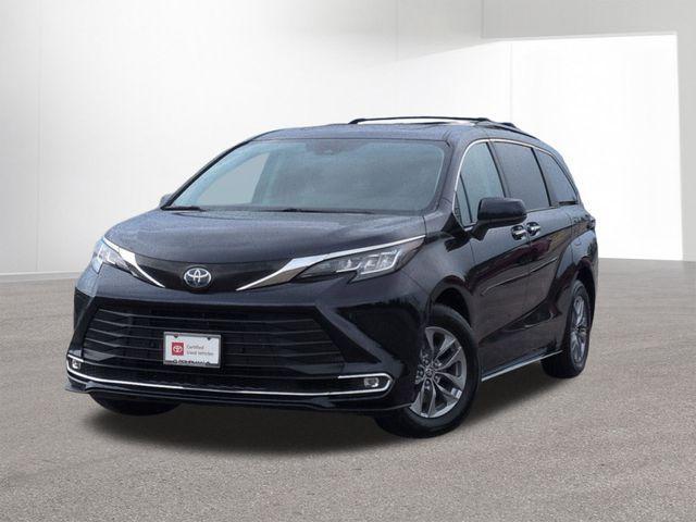used 2022 Toyota Sienna car, priced at $39,495