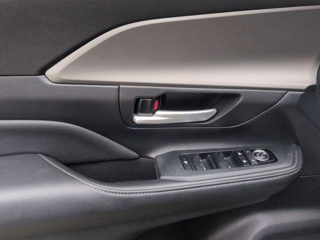 used 2025 Toyota Grand Highlander Hybrid car, priced at $48,999