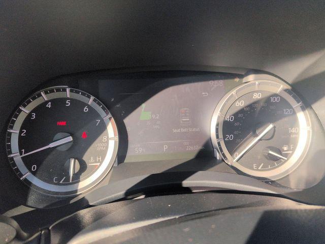 used 2022 Toyota Highlander car, priced at $36,999