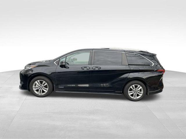 used 2021 Toyota Sienna car, priced at $46,900