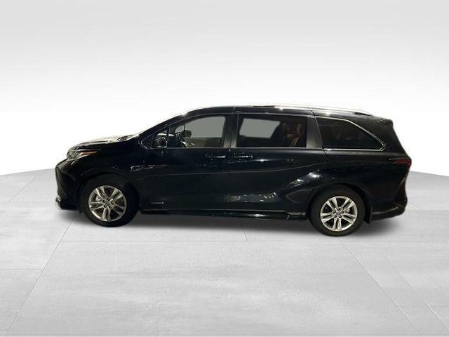 used 2021 Toyota Sienna car, priced at $46,900