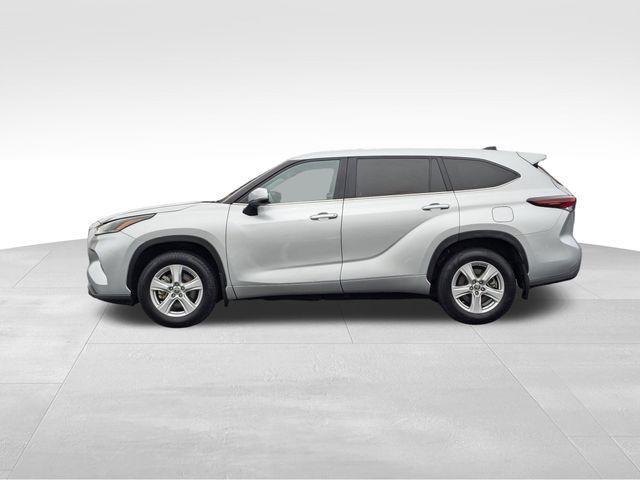 used 2024 Toyota Highlander car, priced at $37,700