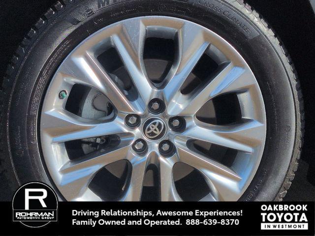 used 2020 Toyota Highlander car, priced at $32,280