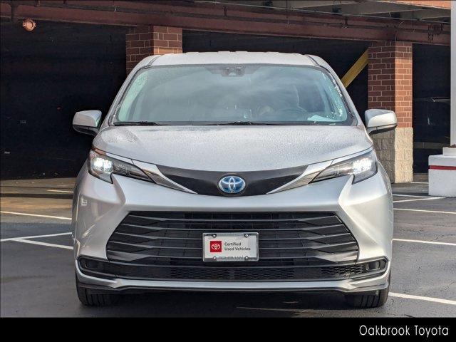 used 2024 Toyota Sienna car, priced at $39,900