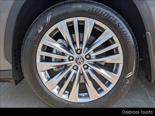 used 2024 Toyota Highlander car, priced at $48,658