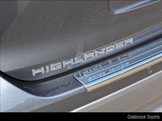 used 2024 Toyota Highlander car, priced at $48,658
