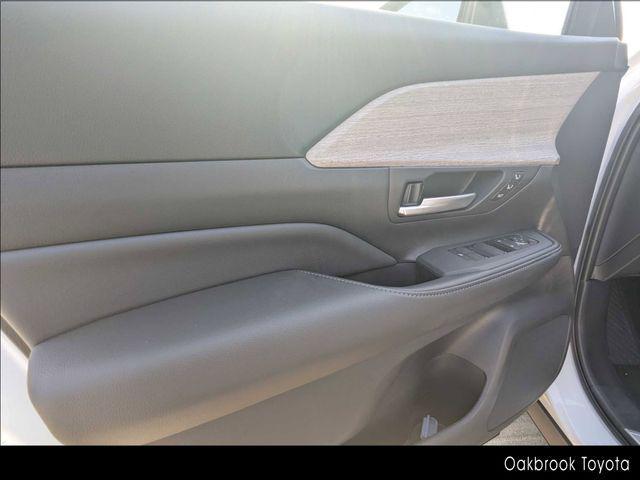 used 2025 Toyota Grand Highlander car, priced at $61,900