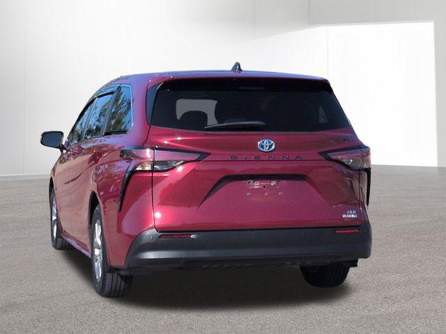 used 2022 Toyota Sienna car, priced at $21,999