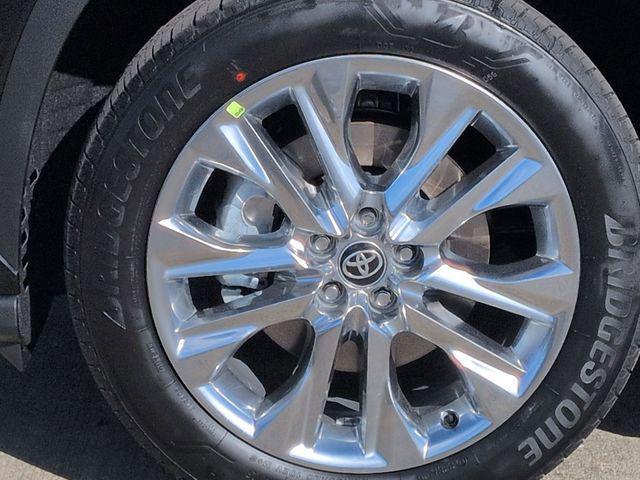 new 2026 Toyota Highlander car, priced at $53,025