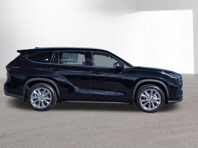 new 2026 Toyota Highlander car, priced at $53,025