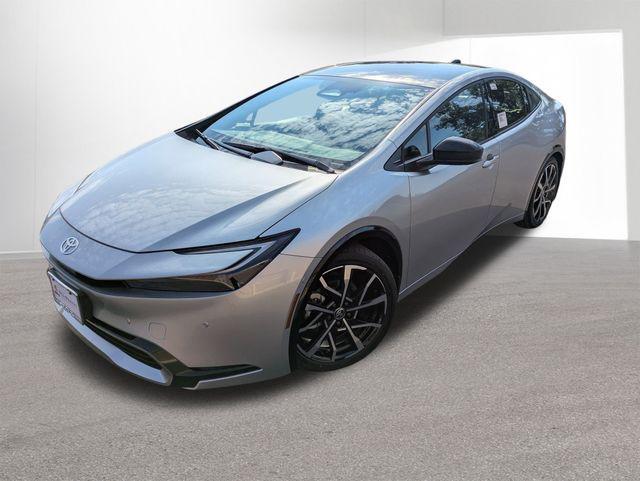 new 2026 Toyota Prius Plug-In Hybrid car, priced at $43,912
