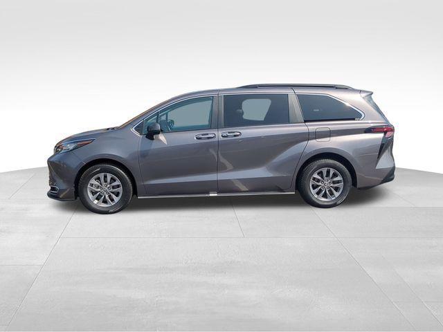 used 2023 Toyota Sienna car, priced at $41,750