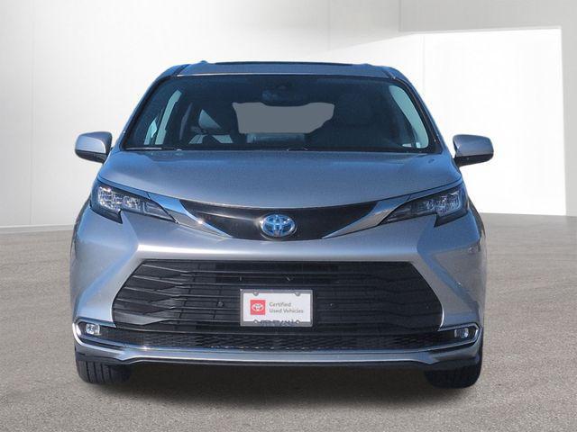 used 2023 Toyota Sienna car, priced at $37,577