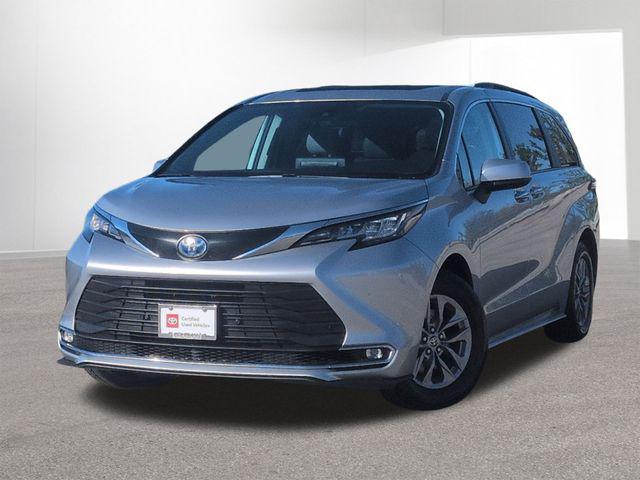 used 2023 Toyota Sienna car, priced at $38,497