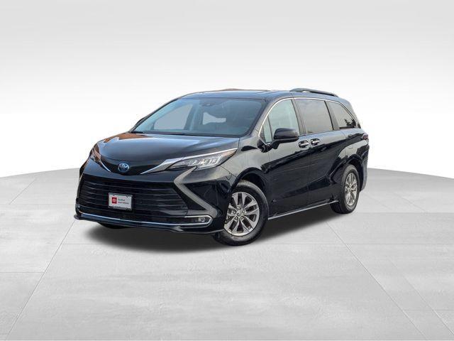 used 2023 Toyota Sienna car, priced at $41,800