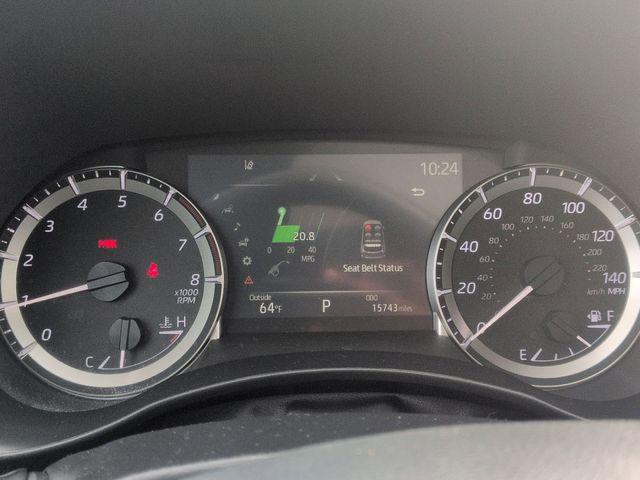 used 2023 Toyota Highlander car, priced at $39,990