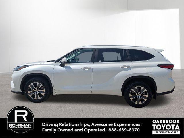 used 2023 Toyota Highlander car, priced at $37,999
