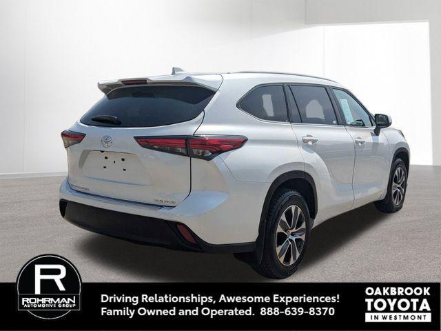 used 2023 Toyota Highlander car, priced at $37,999