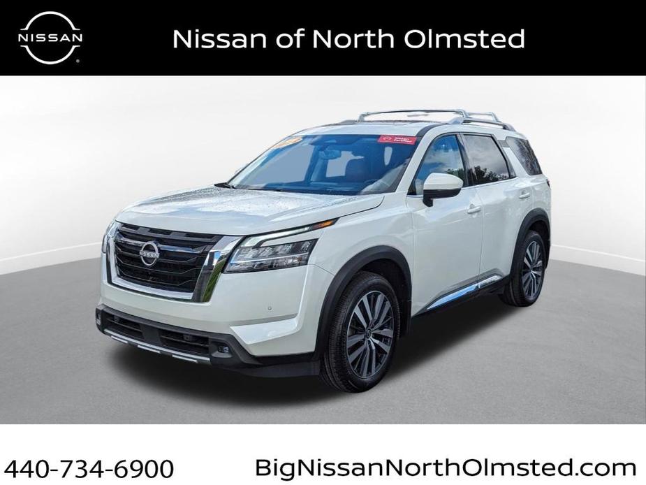 used 2022 Nissan Pathfinder car, priced at $39,998