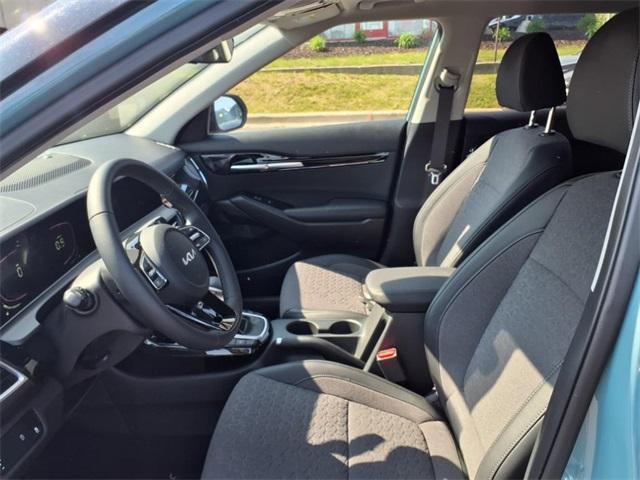 new 2025 Kia Seltos car, priced at $28,565