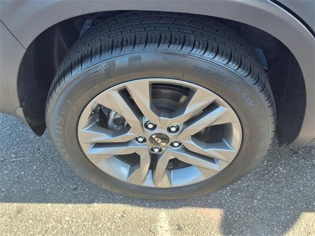 used 2023 Kia Seltos car, priced at $22,333