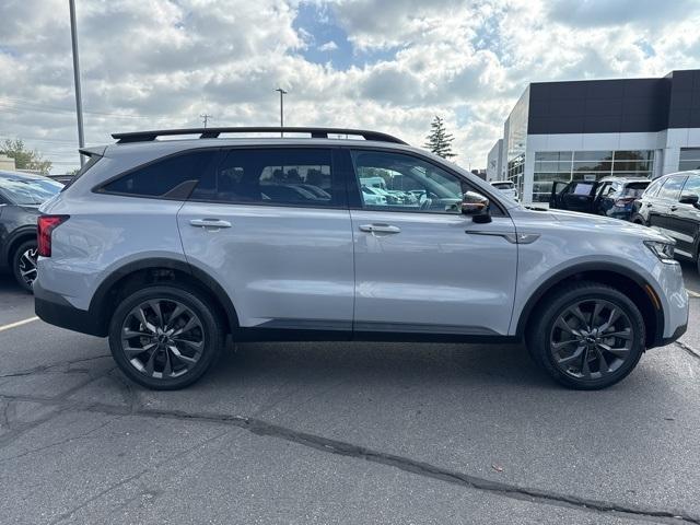 used 2022 Kia Sorento car, priced at $27,844