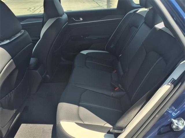 new 2025 Kia K5 car, priced at $31,616