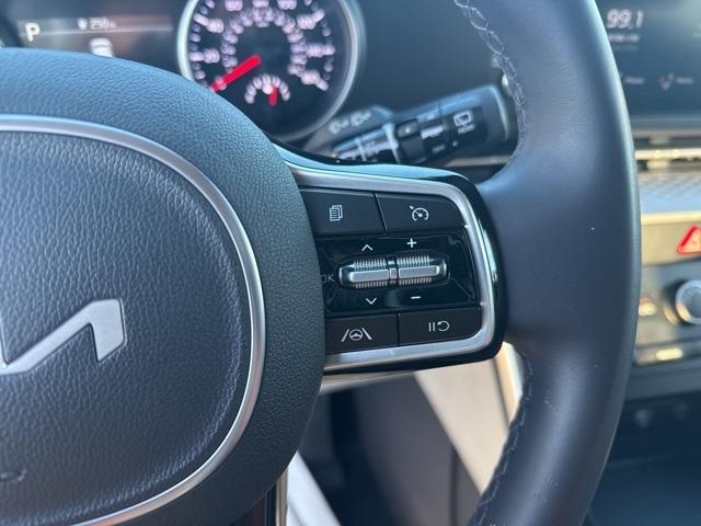 used 2023 Kia Carnival car, priced at $31,987