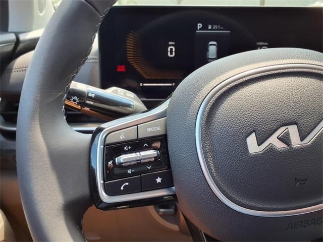 new 2025 Kia Carnival car, priced at $40,030