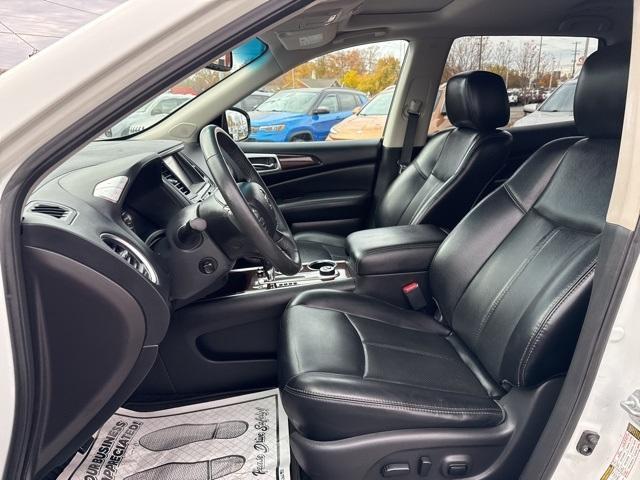 used 2015 Nissan Pathfinder car, priced at $7,900