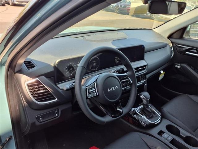 new 2025 Kia Seltos car, priced at $30,905