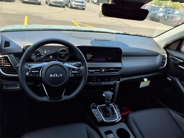 new 2025 Kia Seltos car, priced at $30,905