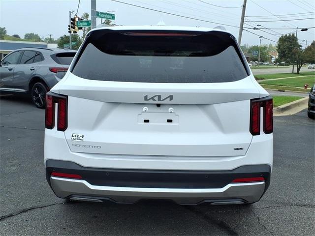 new 2026 Kia Sorento car, priced at $38,330