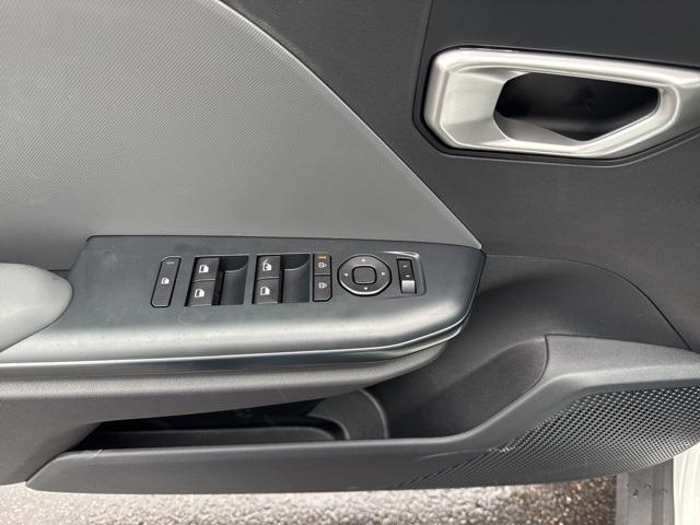 new 2025 Kia K4 car, priced at $24,060