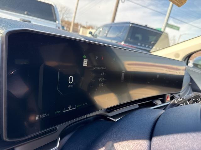 new 2026 Kia Carnival Hybrid car, priced at $49,425