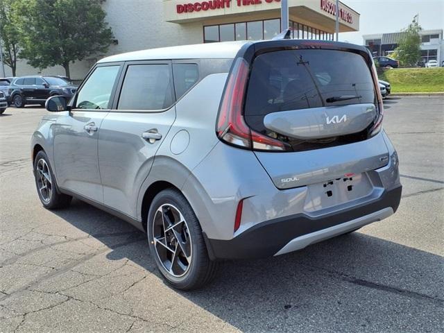 new 2025 Kia Soul car, priced at $25,054