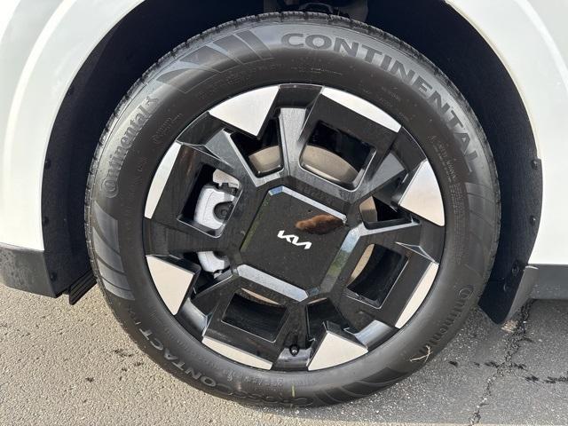 new 2026 Kia Carnival car, priced at $43,070