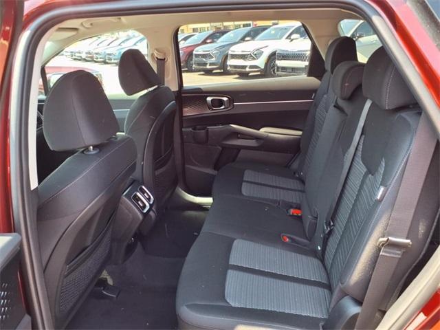new 2025 Kia Sorento car, priced at $31,636