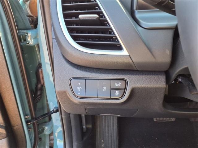 new 2025 Kia Seltos car, priced at $30,050