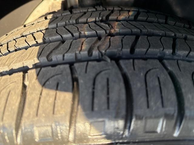 used 2023 Kia Sorento car, priced at $24,100