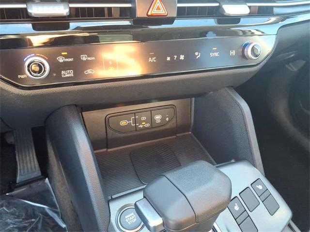 new 2026 Kia Sportage car, priced at $33,180