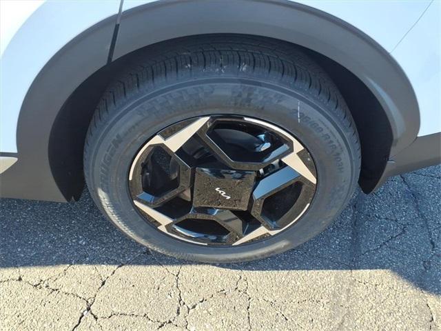 new 2026 Kia Sportage car, priced at $33,180