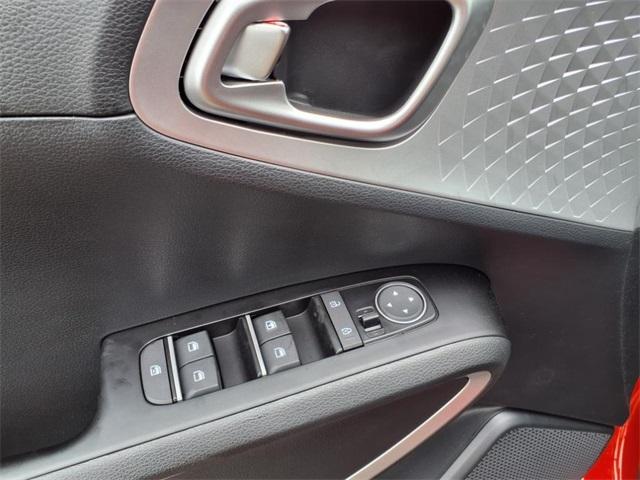 new 2025 Kia Soul car, priced at $21,398